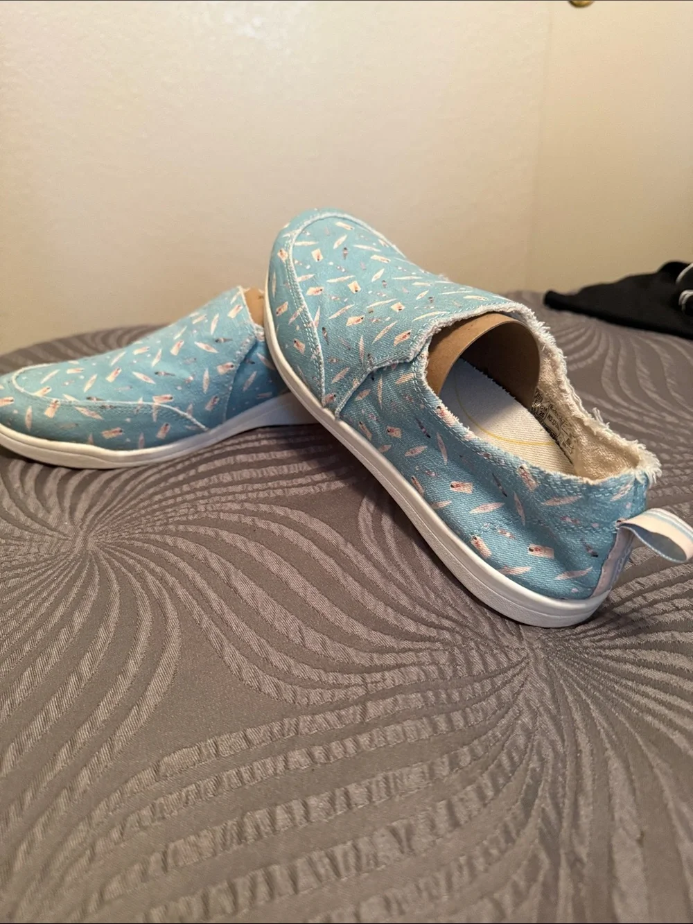 Vionic Light Blue Patterned Slip-On Flats - hard to find print